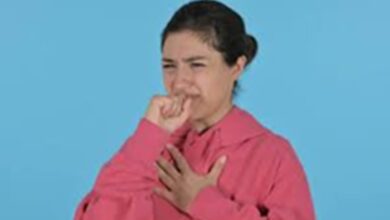 Sardi khansi ke Nuskhe: शहद में ये 2 चीजें मिलाकर खाने से पिघल सकता है सीने का बलगम, इम्यूनिटी भी होगी बूस्ट