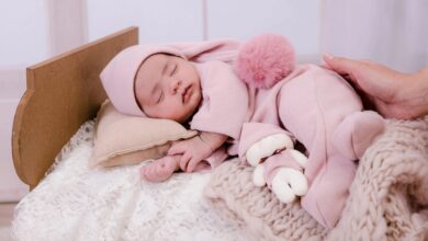 New Born Babies के लिए कितने घंटे की जरूरी है नींद, क्या कहते हैं एक्सपर्ट्स