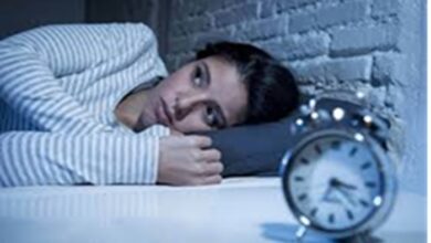 Sleep Disorder: रात में बार-बार खुलती है आपकी नींद? इन बीमारियों से बढ़ रही परेशानी!
