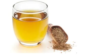 Ajwain: बड़े काम की है अजवाइन, अगर गलत तरीके से खाया तो होगा नुकसान