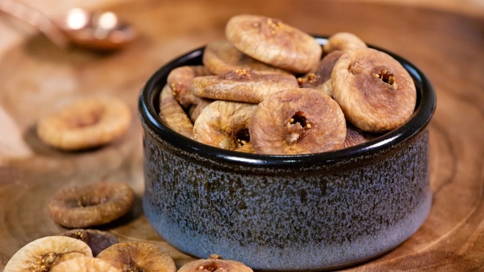 Anjir: क्या आप भी अंजीर को समझते हैं मामूली मेवा? इसके फायदे उड़ा देंगे आपके होश!