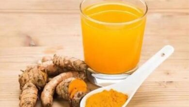 Haldi ka Pani: सिर्फ दूध ही नहीं, हल्दी का पानी भी सेहत के लिए फायदेमंद, जानिए सेवन का सही तरीका?