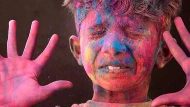 Holi Ear Care: कान में चला जाए होली का रंग तो भूलकर भी न करें ये गलती, ऐसे पाएं राहत