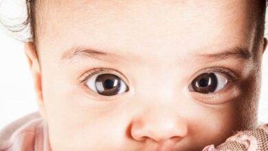 New Born Babies: छोटे बच्चों को काजल लगाना चाहिए या नहीं, क्या कहते हैं एक्सपर्ट्स?