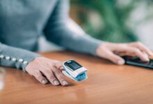 Oxygen: सांस लेने में परेशानी, जानिए तुरंत कैसे बढ़ाएं शरीर में ऑक्सीजन लेवल