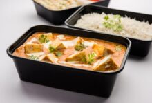 Plastic Food Containers: प्लास्टिक के काले डब्बों में पैक करवाते हैं खाना, जानिए यह कितना खतरनाक?