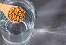 Gut Health: 15 दिनों तक खाली पेट मेथी का पानी पिएं, दिखने लगेगा इसका असर