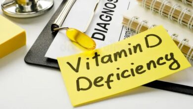 Vitamin D Deficiency: विटामिन डी की कमी से शरीर में दिखते हैं ये 8 संकेत, मत करें नजरअंदाज
