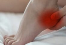Morning Heel Pain: सुबह उठते ही एड़ियों में होता है दर्द, जानें यह किस बीमारी का है संकेत?