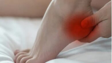 Morning Heel Pain: सुबह उठते ही एड़ियों में होता है दर्द, जानें यह किस बीमारी का है संकेत?