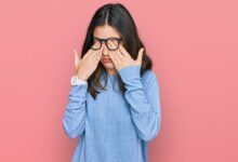 Eye Problems: आंखों में जलन-चुभन ने कर दिया है परेशान? जानिए कैसे पाएं आराम