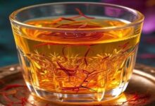 Turmeric Saffron Water: पानी में मिलाएं हल्दी और केसर, रोज पिएं औषधीय गुणों से भरपूर ड्रिंक