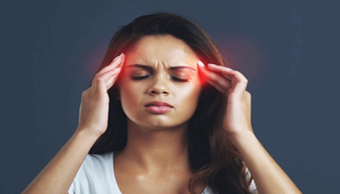 Migraine: इन गलतियों की वजह से बढ़ जाता है माइग्रेन का दर्द! जानें ऐसे समय में क्या करें