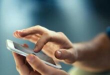 Health Tips: साइलेंट किलर है स्मार्टफोन, जानें ज्यादा इस्तेमाल से शरीर पर क्या पड़ सकता है असर?