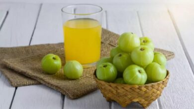 Amla juice: खाली पेट पिएं आंवला जूस, कम हो जाएगा कई बीमारियों का खतरा