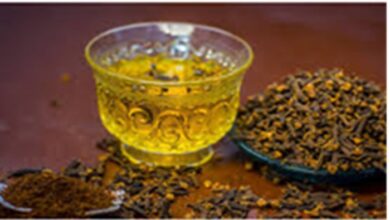 Clove Water: रात को सोने से पहले पी लें लौंग का पानी, दूर होंगी सेहत से जुड़ी ये समस्याएं