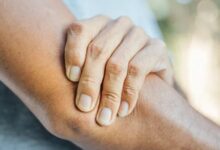Symptoms of Vitamin D Deficiency: शरीर में दिखें ये संकेत तो हो सकती है विटामिन D की कमी