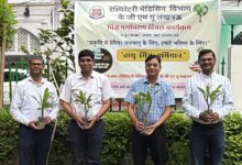 आने वाली पीढ़ियों के स्वास्थ्य और कल्याण में एक निवेश है वृक्षारोपण: डॉ. सूर्यकान्त