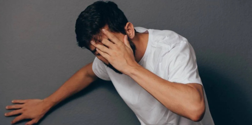 Dizziness Causes: सिर्फ कमजोरी ही नहीं, इन वजहों से भी आता है बार-बार चक्कर