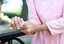 Symptoms Of Body Weakness: ये 5 लक्षण बताते हैं कि आपका शरीर अंदर से कमजोर है