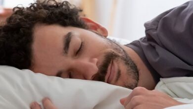 Sleeping Tips: देर रात तक नहीं आती नींद? आजमाएं ये घरेलू नुस्खे