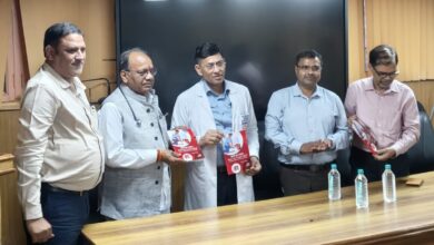 Lucknow: सिविल हॉस्पिटल में "साथी हाथ बढ़ाना" पर परिचर्चा एवं सम्मान समारोह