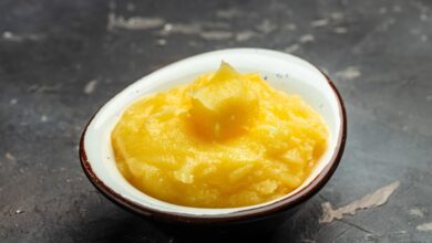 How To Eat Ghee: घी खाने के शौकीन हैं? पहले जान लें सेवन का सही तरीका