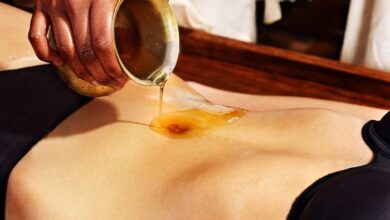 Ayurveda: नाभि में तेल लगाने से स्वास्थ्य को मिलते हैं कई तरह के फायदे, जानिए सबकुछ
